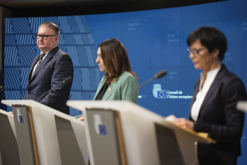 EU plans ‘pre-entry’ perks for Ukraine as fast-track membership hopes dim