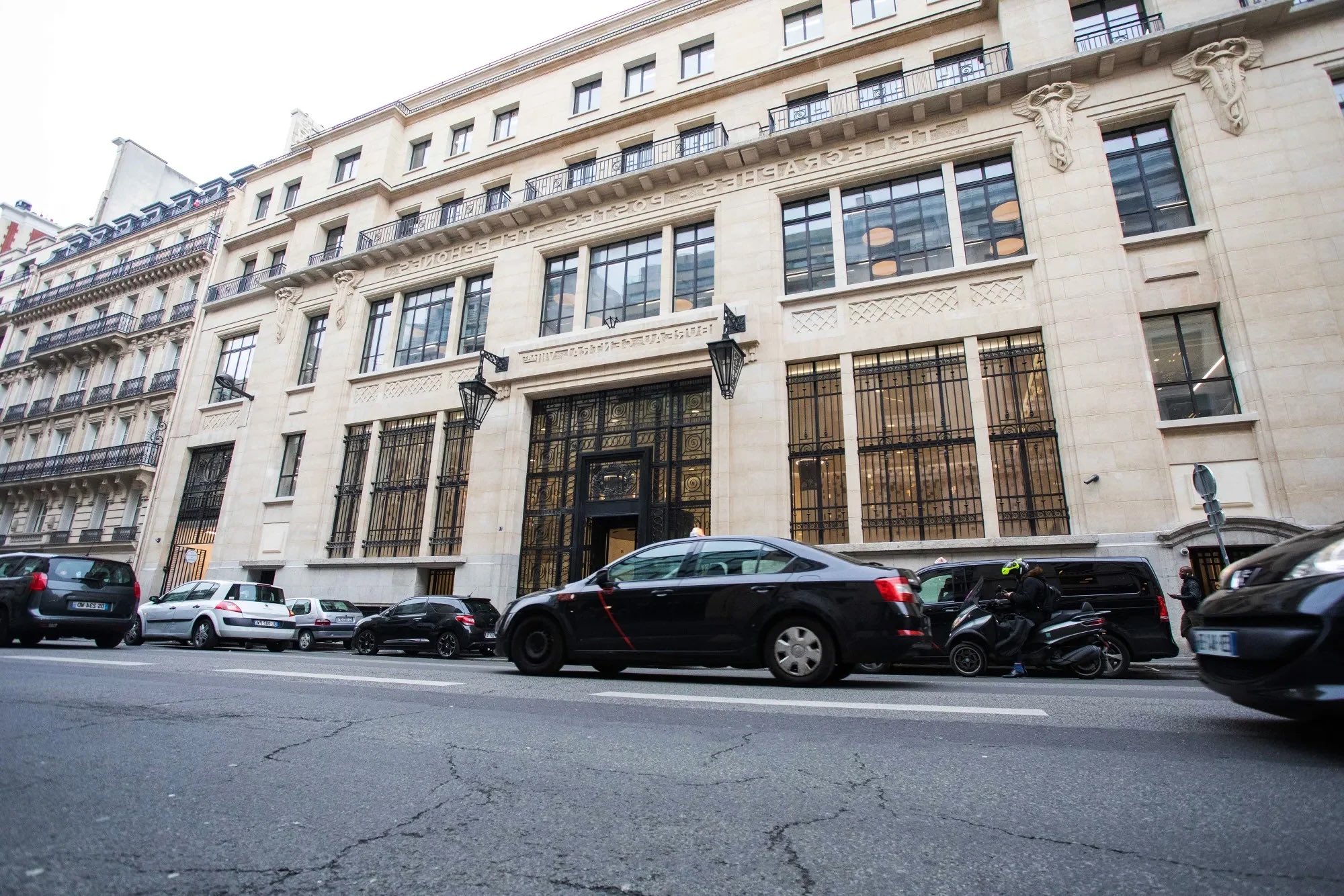 Bomaanslag op Bank of America verijdeld in Parijs: man met zelfgemaakt explosief opgepakt