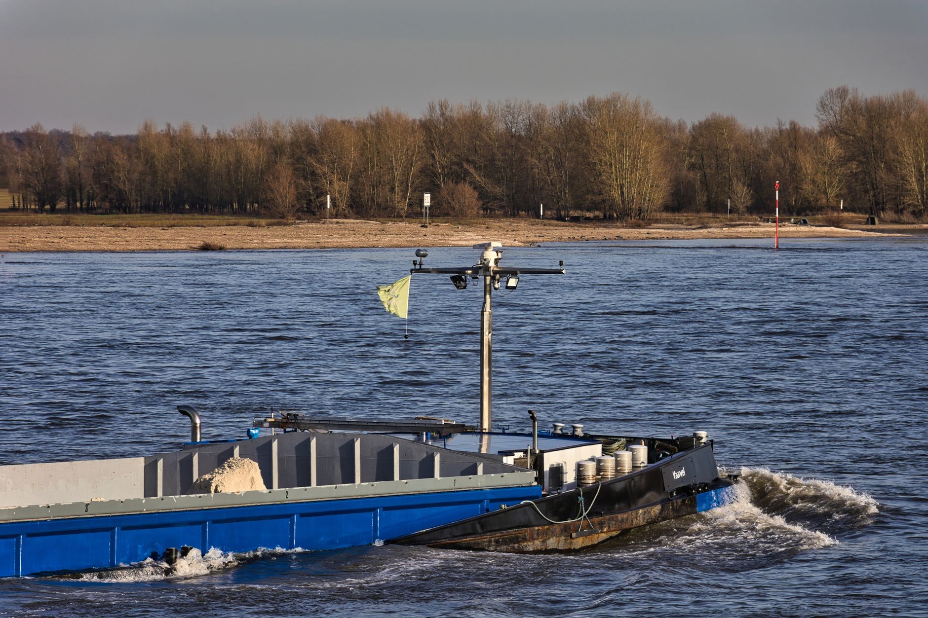 Laagwater Rijn stuurt riviercruises richting Rotterdam