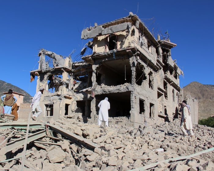 Pakistani airstrikes kill dozens in eastern Afghanistan