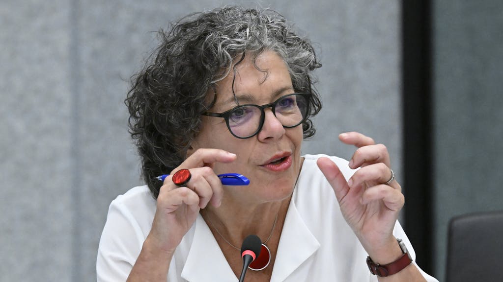 Kabinet schrapt niet 500 maar 403 ‘overbodige’ regels, minister ‘toch positief’