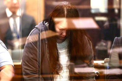 Zuid-Koreaanse moeder veroordeeld voor moord op eigen kinderen die ze verstopte in koffers