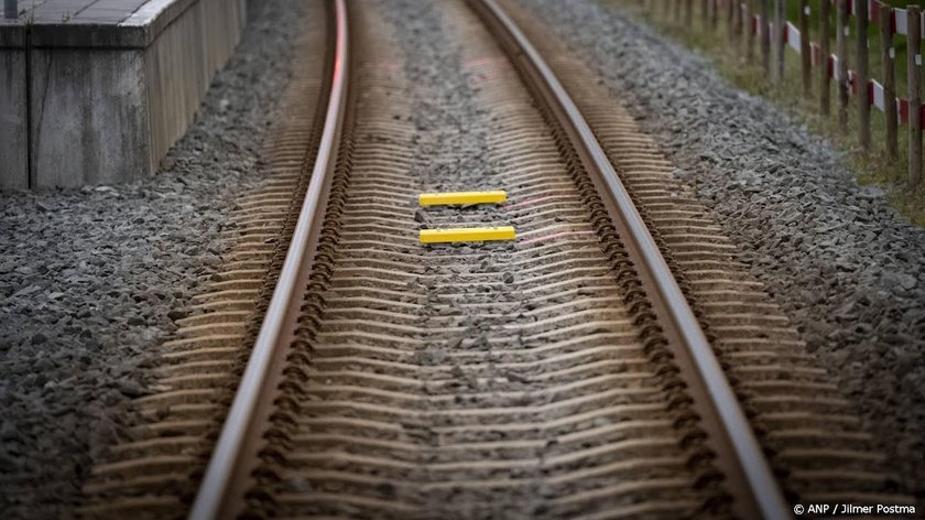 Geen treinen tussen Utrecht en Den Haag door blikseminslag