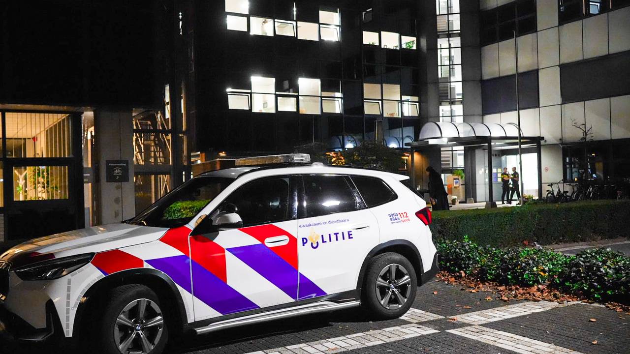 Man gewond na steekpartij in opvang, vrouw opgepakt en ook naar ziekenhuis