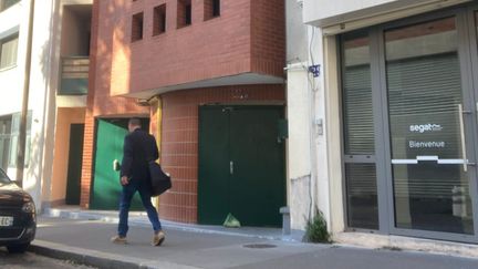 Têtes de cochon devant des mosquées : ce que l'on sait de l'enquête après l'arrestation de onze suspects en Serbie