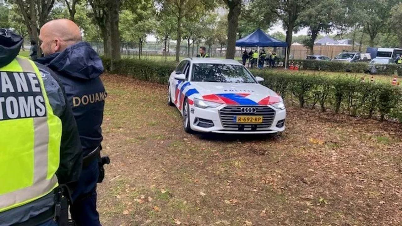 Auto’s in beslag genomen en honderden boetes bij grote politiecontrole
