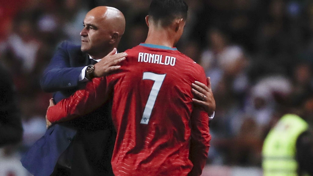 Ook bij Ronaldo's Portugal houdt bondscoach Martínez vast aan (te) oude sterren