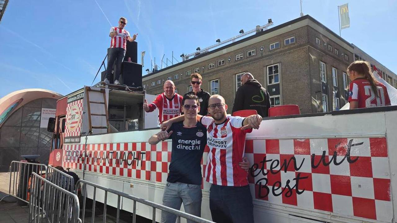 Toch geen boete voor vriendengroep met platte kar: 'Eind goed, al goed'