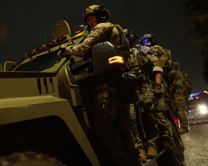 Man charged with attempting to assassinate Trump to remain in custody