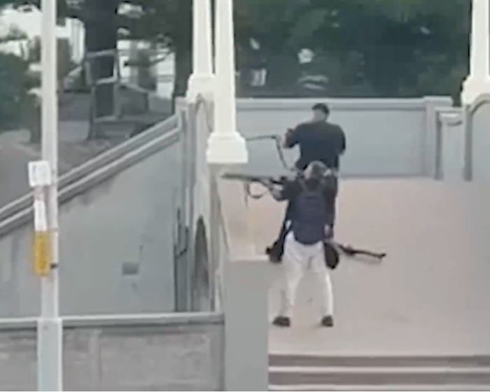 Bondi terror attack: alleged gunmen travelled to the Philippines before ‘Isis-inspired’ shooting