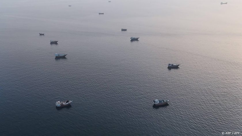 Tanker bij Straat van Hormuz aangevallen