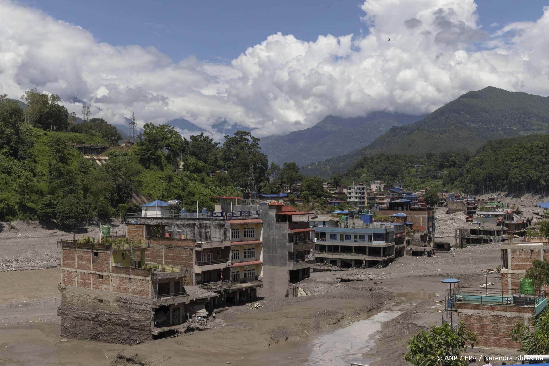 Dodental door overstromingen Nepal stijgt verder naar bijna 400