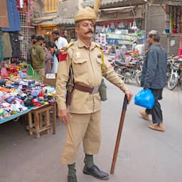 Nederlandse vrouw verkracht in Pakistan, familielid van vicepremier gearresteerd