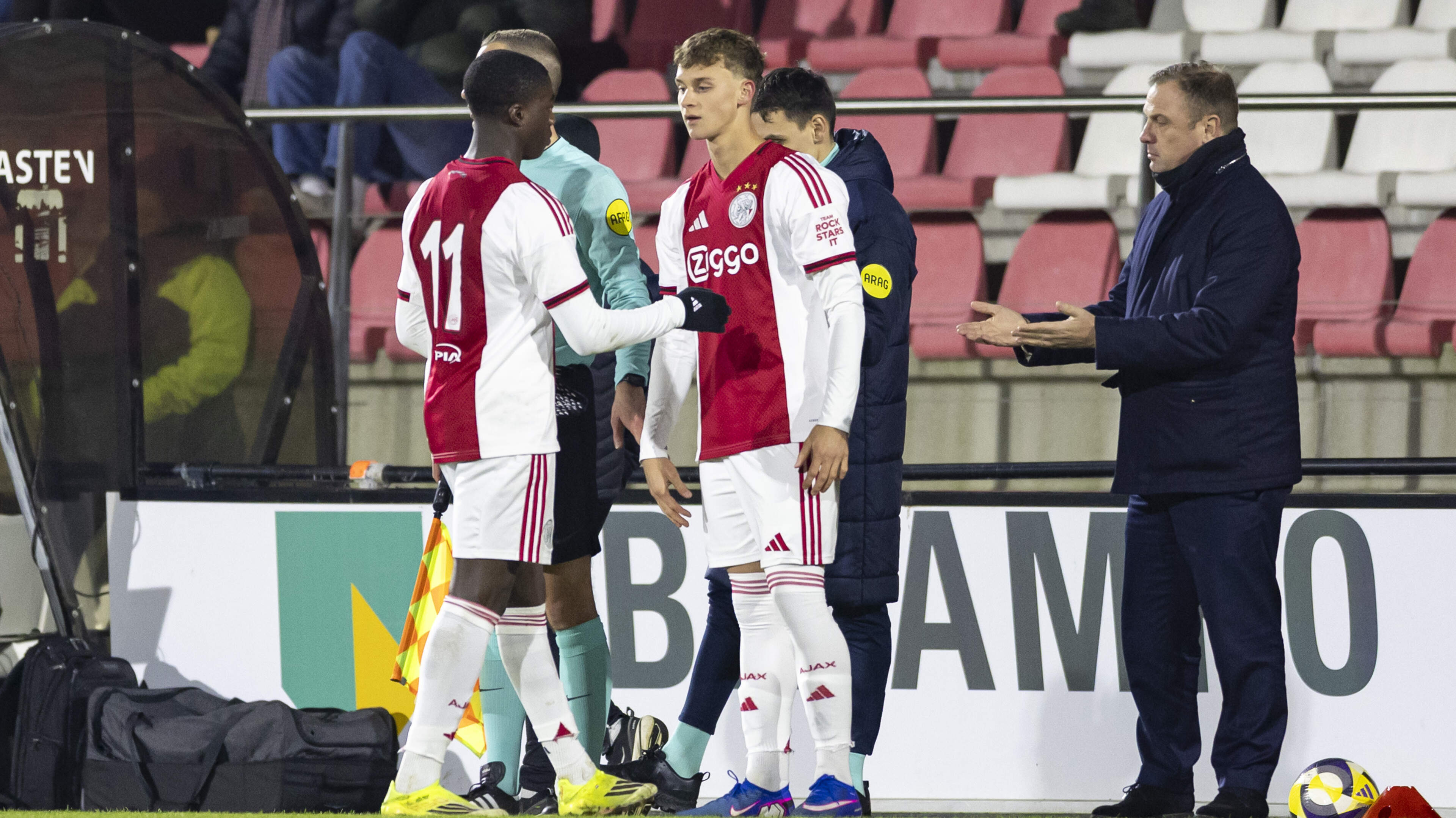 AZ legt Maximilian Ibrahimovic (19), zoon van Zlatan, vast