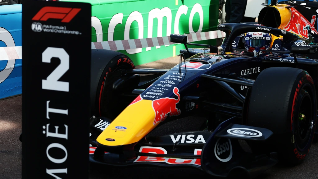 Verstappen grijpt net naast pole in Monaco, waar inhalen haast onmogelijk is