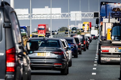 Automobilisten stonden in 2025 1,2 miljoen kilometer in de file: 31 keer rond de aarde