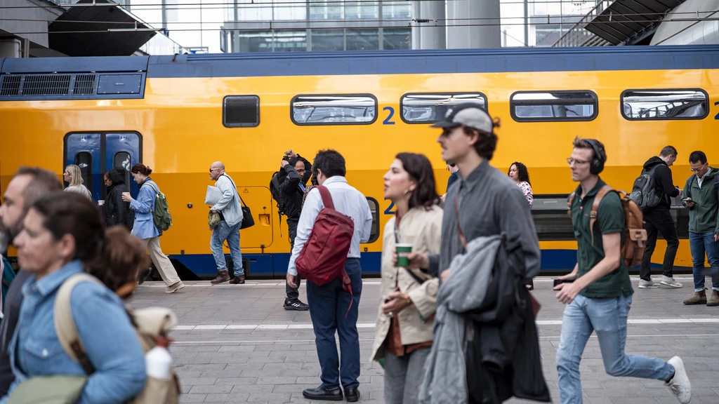 Geen treinen tussen Utrecht en Den Haag door seinstoring