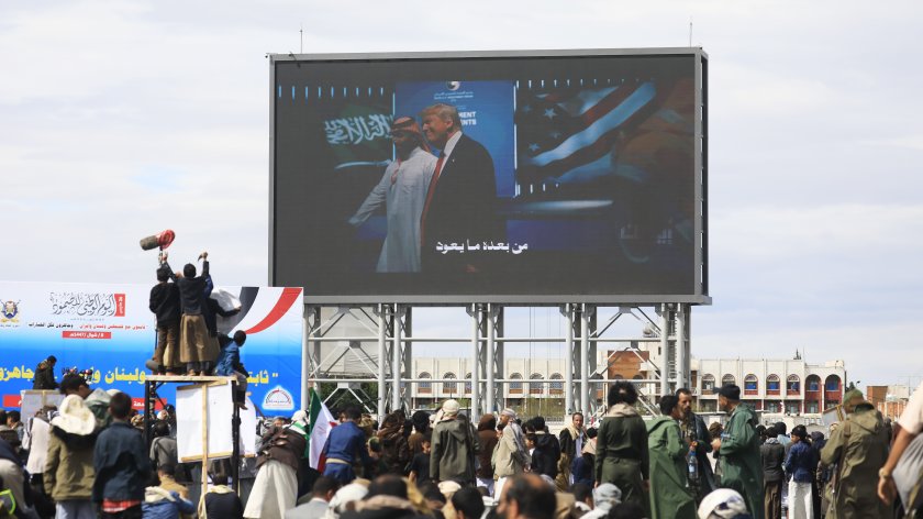 Saoedi-Arabië staat plotseling centraal in de Iran-oorlog en ziet zich voor een dilemma geplaatst