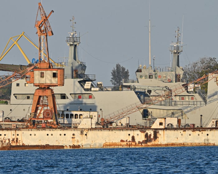 Cuba says border guards killed four people on US-registered speedboat