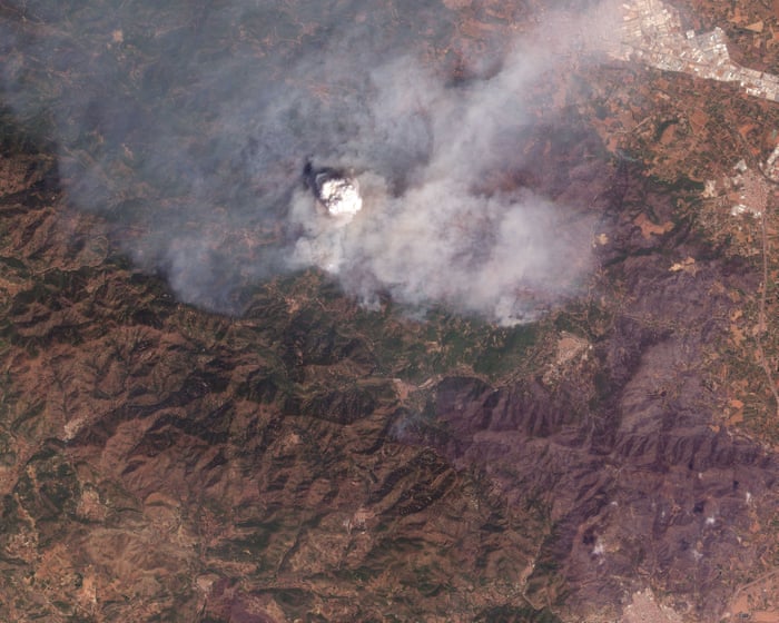 Spain faces ‘complex’ three days with risks of heatwave and strong winds reigniting some fires – as it happened