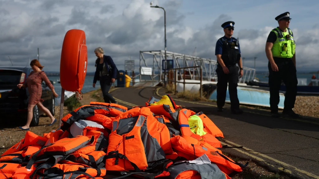 Britse autoriteiten onderzoeken misdragingen bij anti-immigratieprotest in Portsmouth