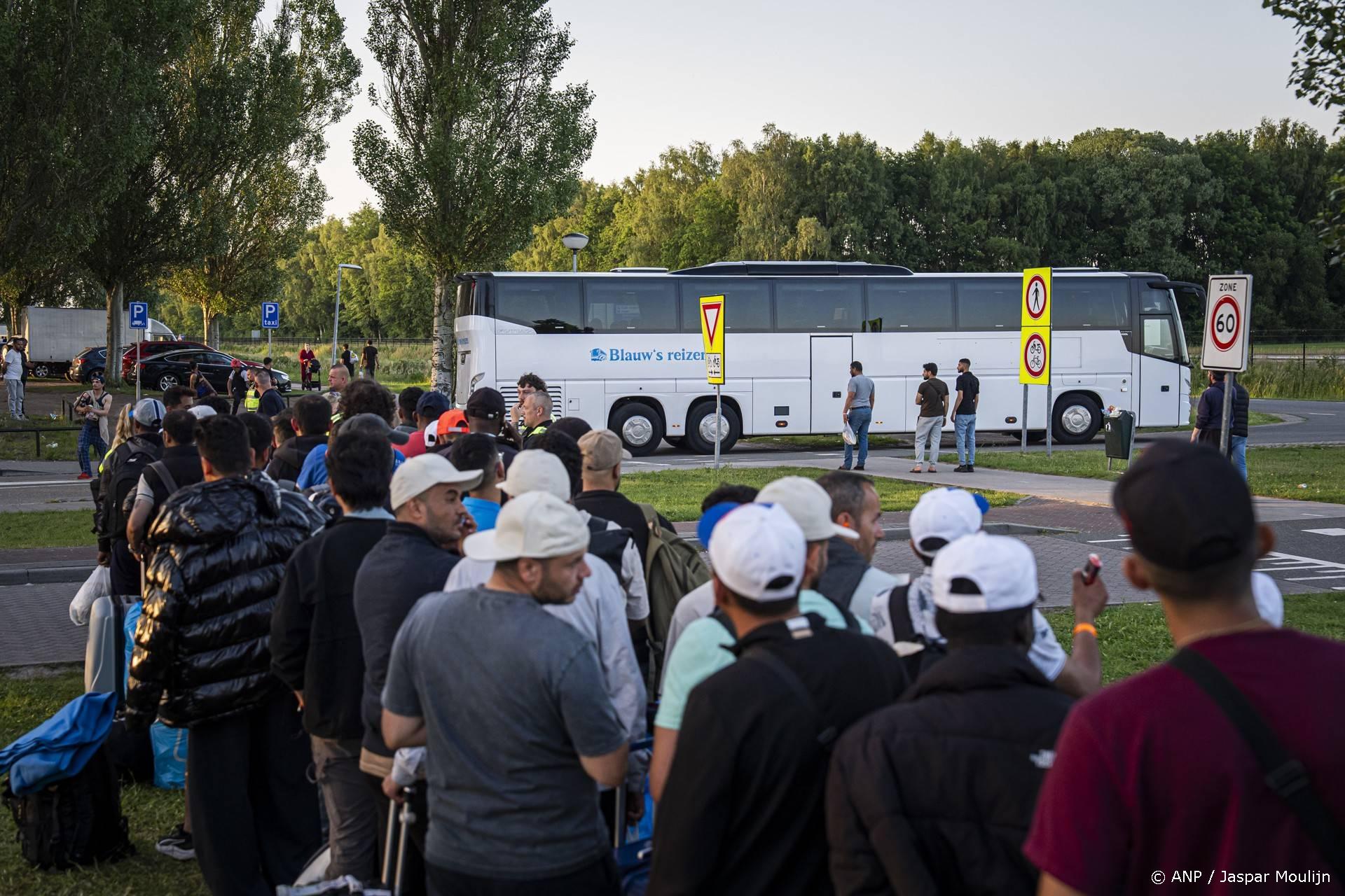 Warffum vangt vanaf donderdag 4 nachten asielzoekers Ter Apel op