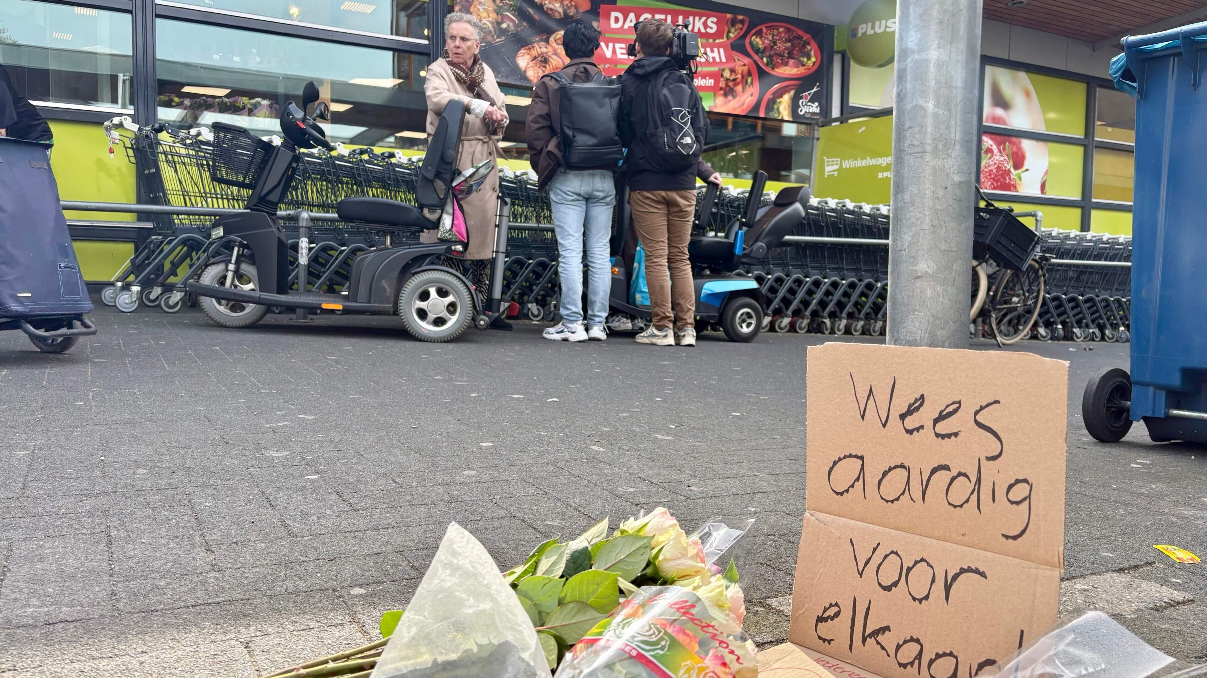 Man in rolstoel bij supermarkt in Utrecht doelbewust in brand gestoken met spiritus: ’Deze zaak is heftig en triest’