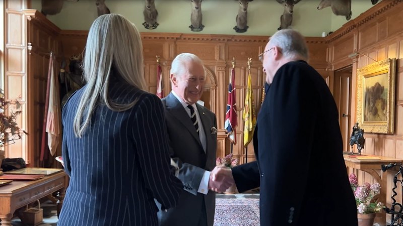 Anthony Albanese meets King Charles at Balmoral