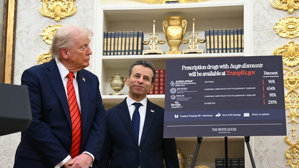 Trump sluit deal met AstraZeneca om medicijnprijzen te verlagen