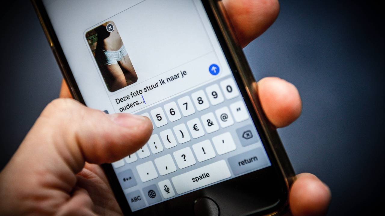 Tientallen meisjes misbruikt: jeugdbrandweerleider krijgt vijf jaar en tbs