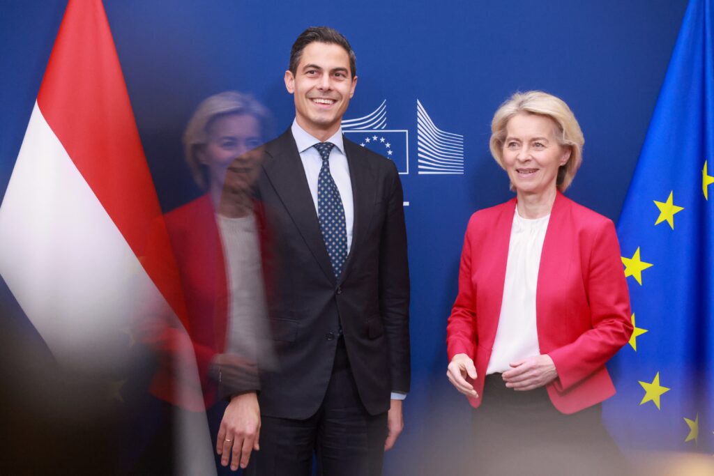 The delicate art of hanging around like a lemon while your allies get lambasted