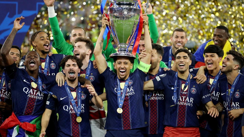 PSG verslaat Arsenal na strafschoppen en wint opnieuw de Champions League