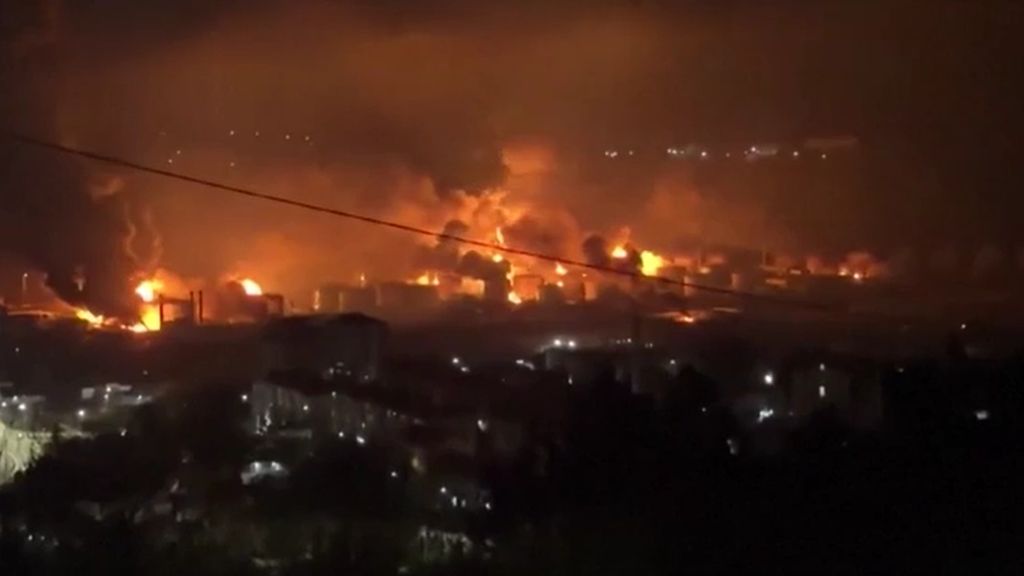 Oekraïne raakt Rusland: grote aanval op olieraffinaderij en haven