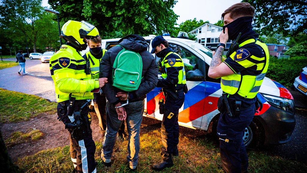 Ook in Apeldoorn en Den Haag onrust bij asielprotesten