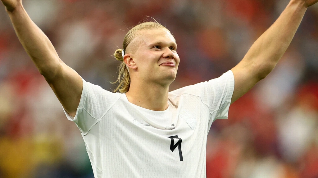 Haaland leidt Noorwegen in slotfase naar achtste finales WK en clash met Brazilië