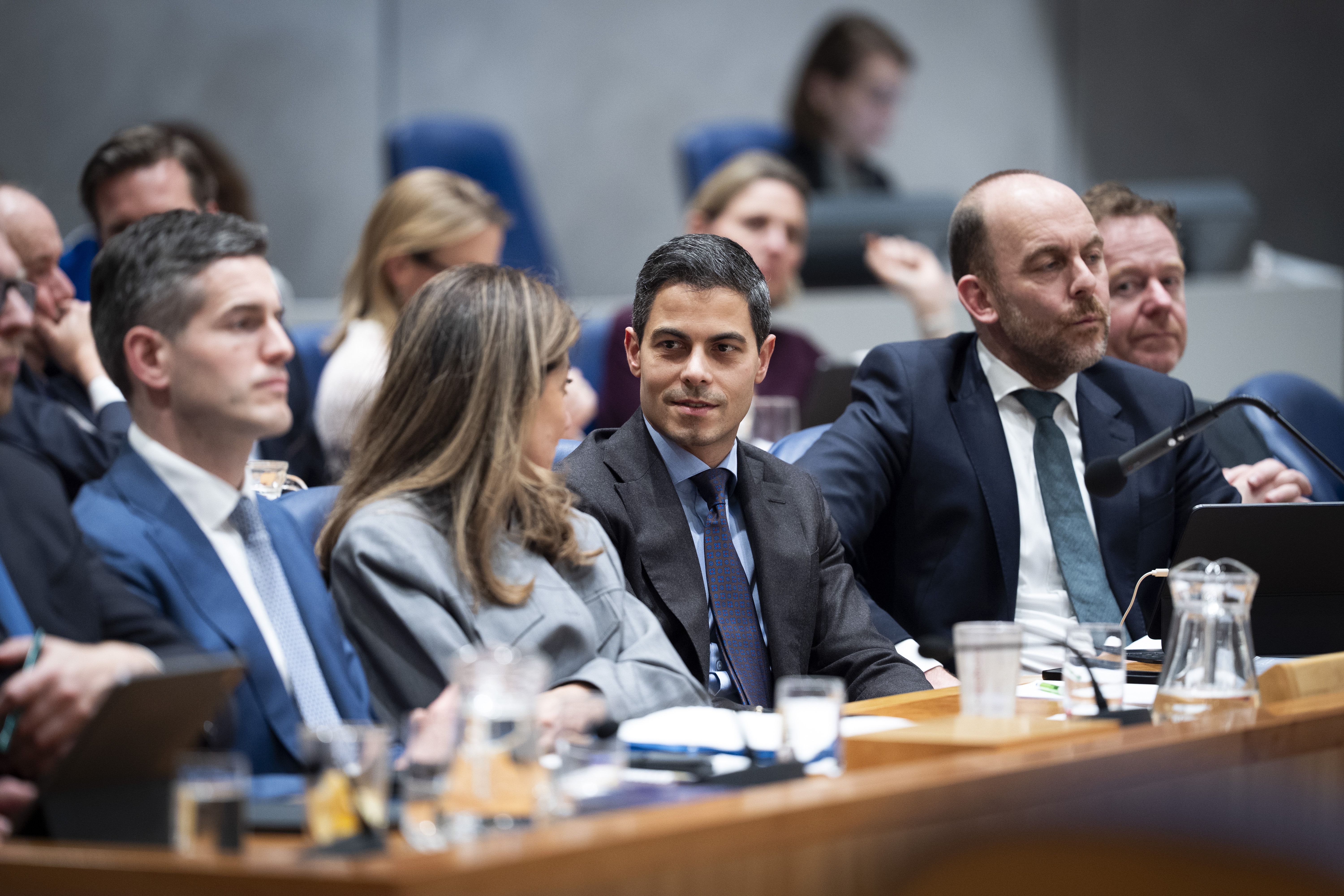 AOW heet hangijzer in eerste debat kabinet Jetten: ‘Dan komt die wet er helemaal niet’