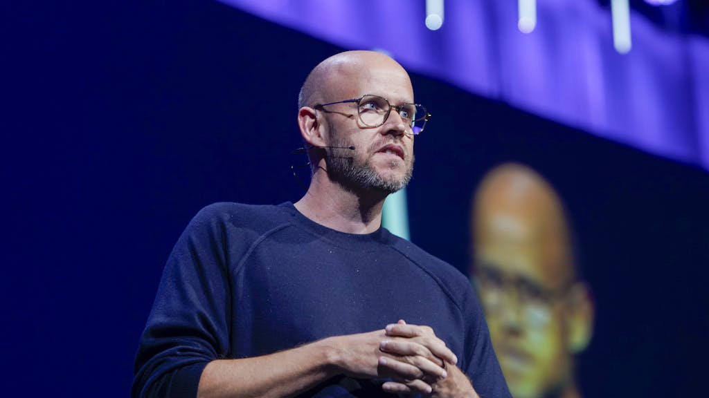 Spotify-ceo draagt na twintig jaar het stokje over, aandelen dalen na aankondiging
