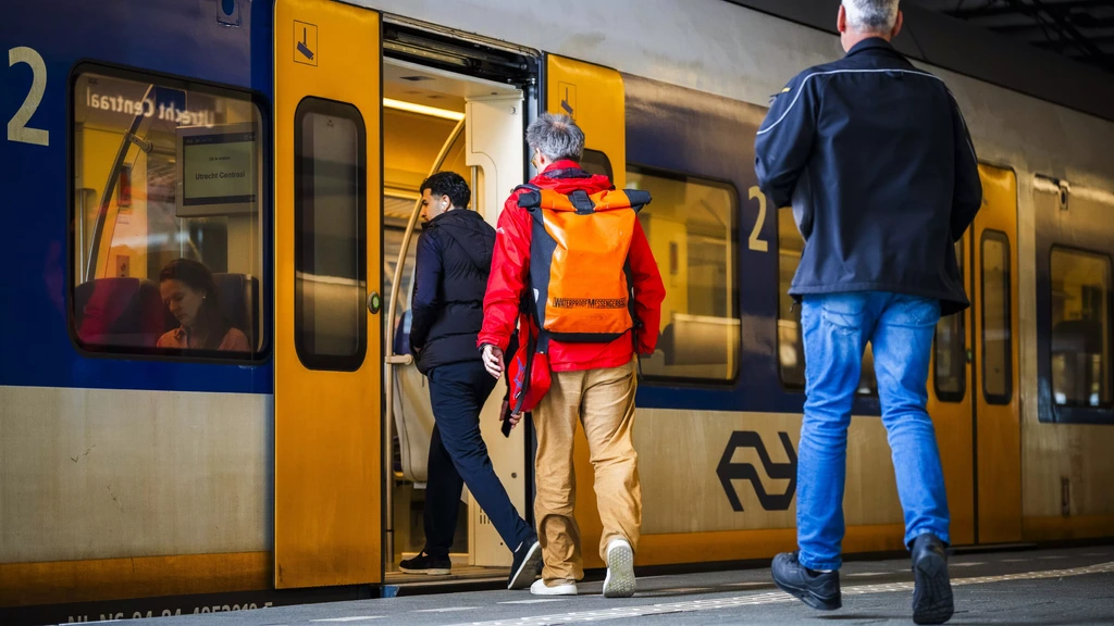 Treinkaartjes NS opnieuw stuk duurder, stijging van gemiddeld 4,7 procent