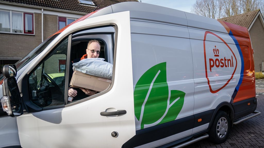 PostNL profiteert van decemberpost, maar lijdt toch verlies