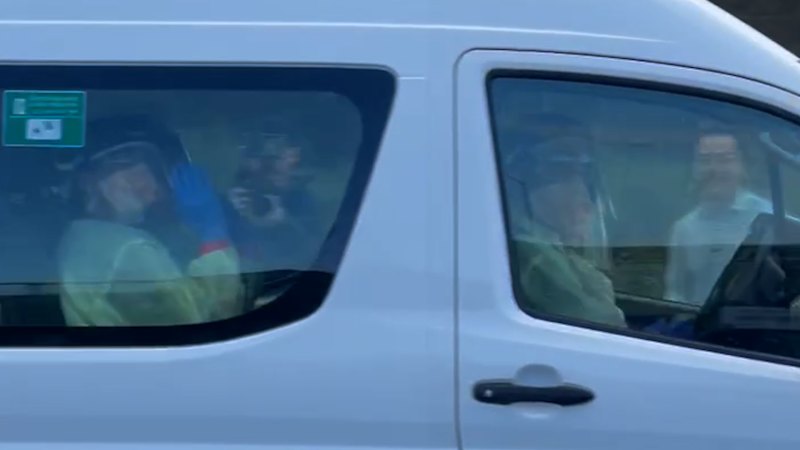 Hantavirus cruise passengers arrive in Perth for quarantine