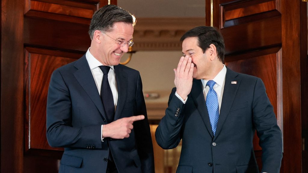 Rutte in Witte Huis, 'onder meer om te praten over terugtrekking uit NAVO'