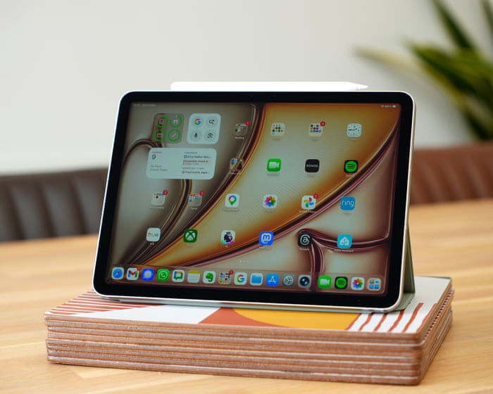 Australians to pay at least 20% more for iPads and Macbooks after Apple hikes prices citing AI