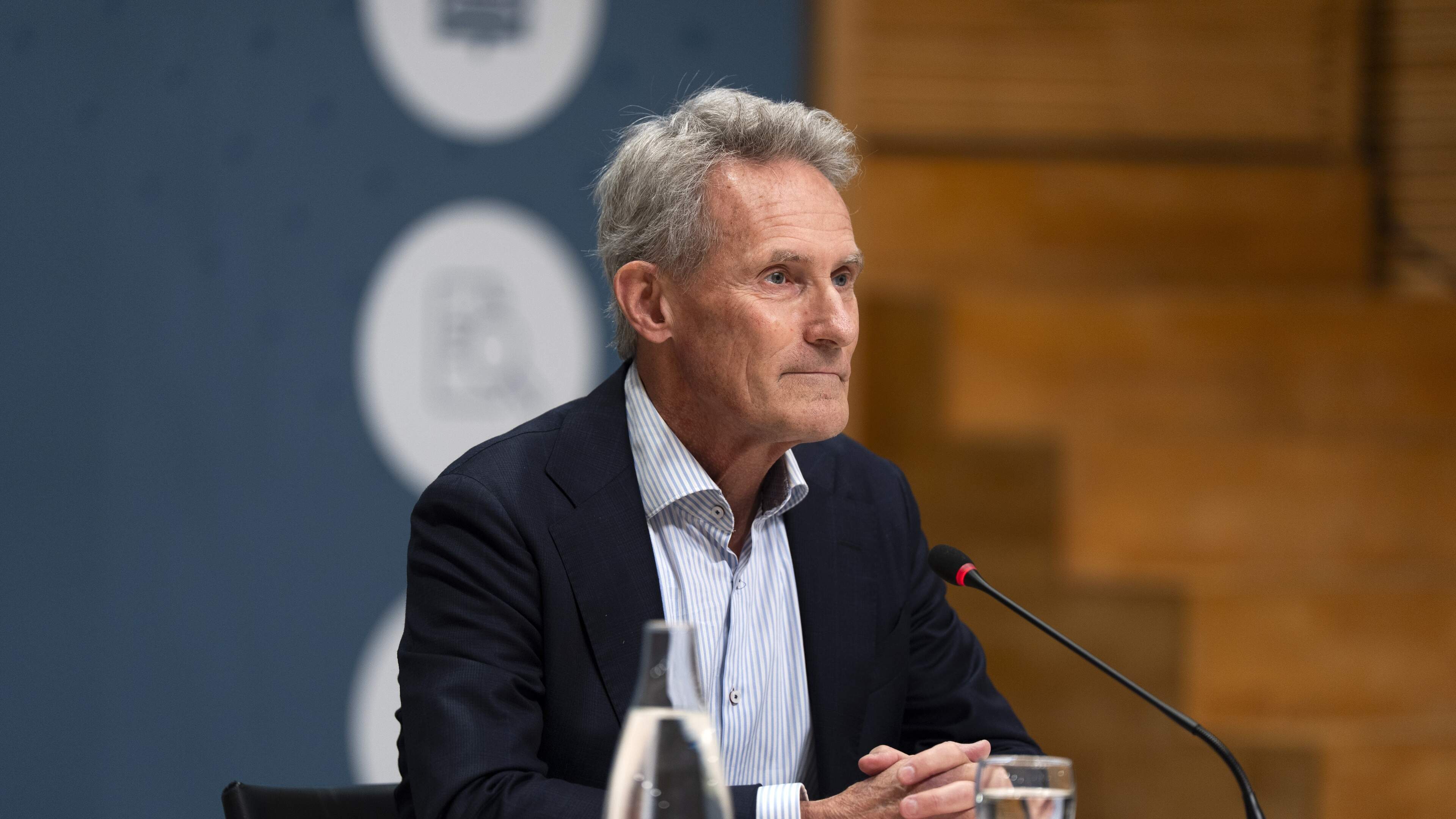 LIVE | Kinderarts Károly Illy voelt zich niet gehoord na dreigementen: ’Hier zou de overheid wel wat meevoelender in mogen zijn’