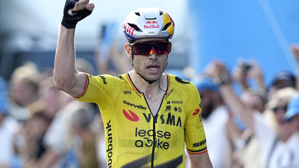Na missen Tour wint Van Aert bij rentree in Ronde van Denemarken
