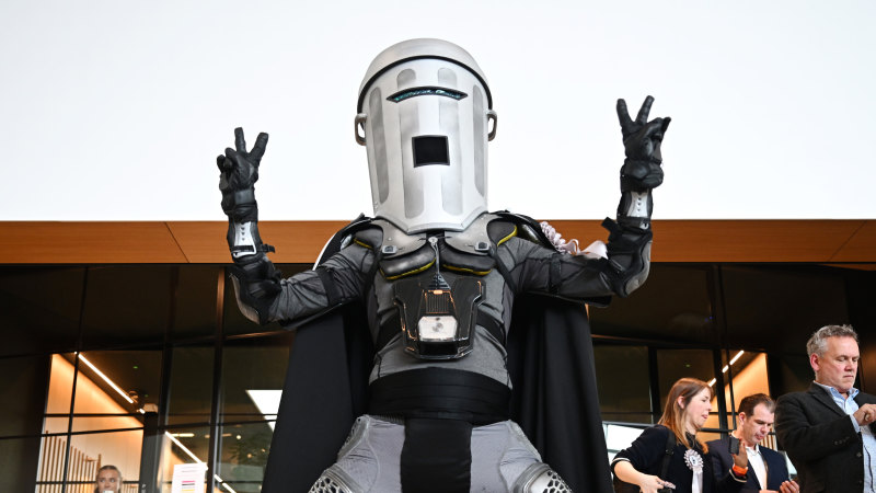 A man dressed as a rubbish bin emerges as Farage’s biggest rival