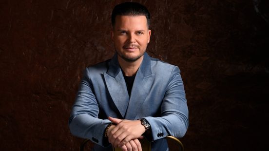 Van achterbuurt tot het grote podium: documentaire volgt leven van zanger uit Den Haag