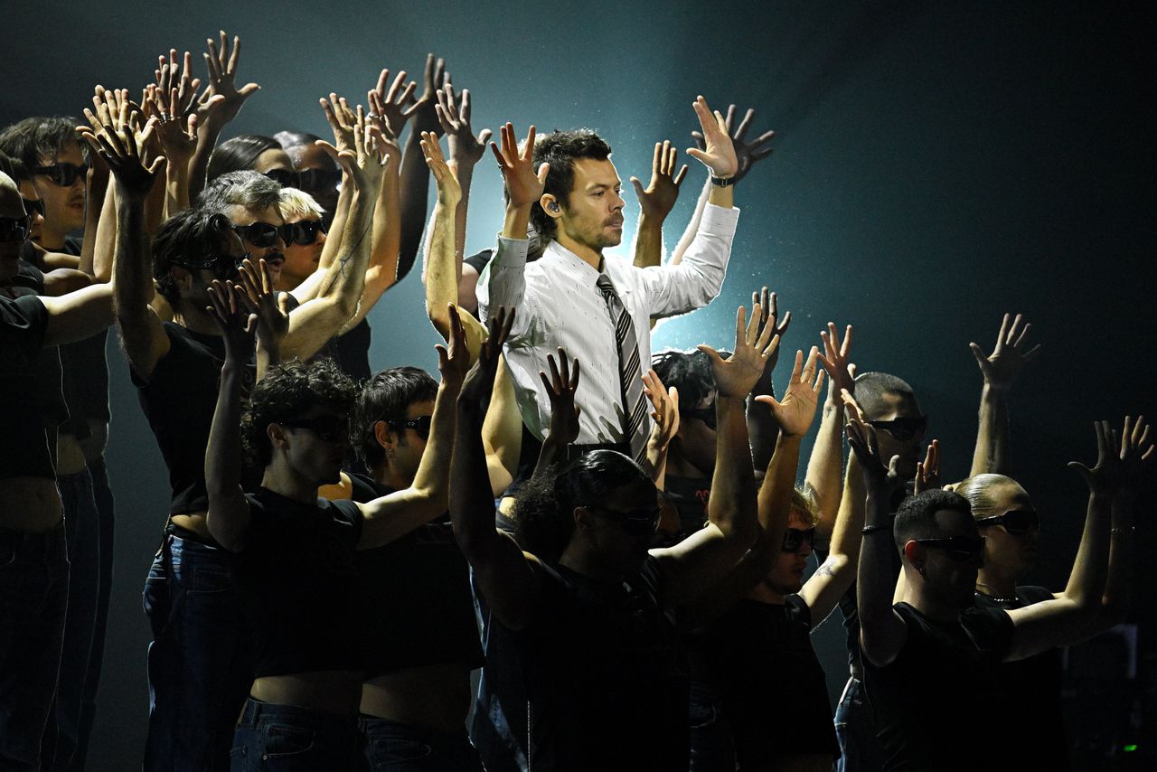 Harry Styles zoekt naar gelukzalige ontlading op de dansvloer