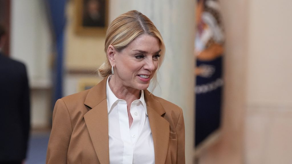 President Trump ontslaat Amerikaanse minister van Justitie Bondi