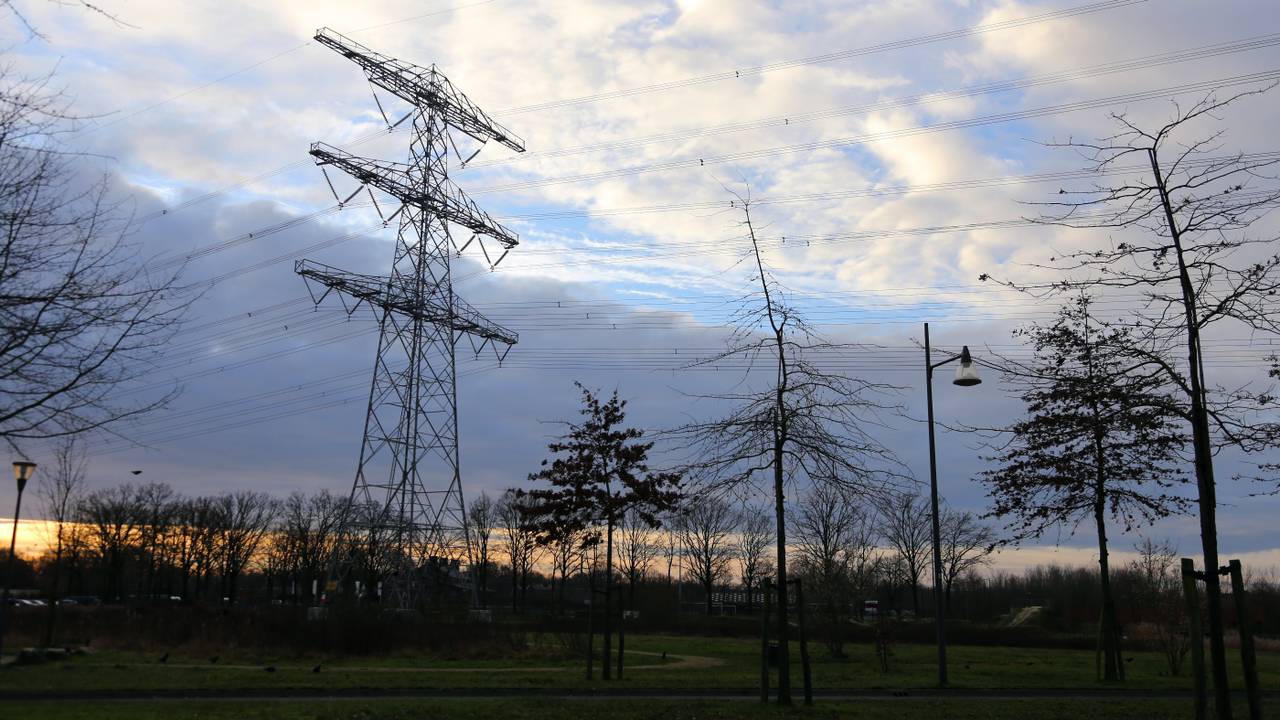 Enexis kan vraag naar stroom niet bijbenen ondanks recordinvestering