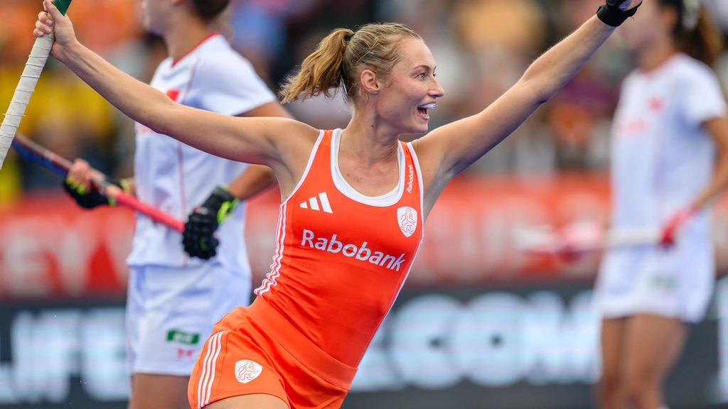 Hockeysters werken ontspannen toe naar halve finale WK met ruime zege op Annans China